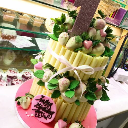 Strawberries & Cream Cake