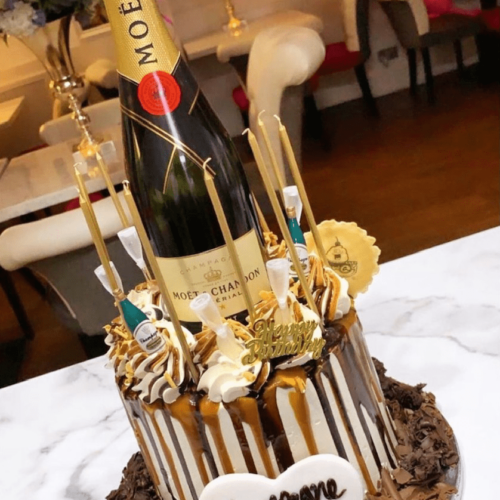 Moët Champagne Cake