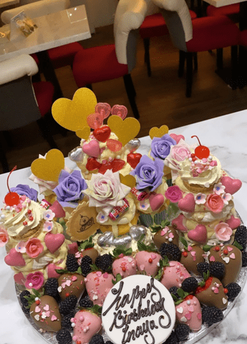 Cupcakes and dipped strawberry platter