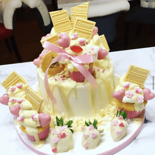 Caramac Delight Cake and Cupcakes